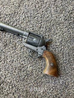 1972 THE COWBOYS ORIGINAL PROP SIX SHOOTER WithCOA JOHN WAYNE FILM