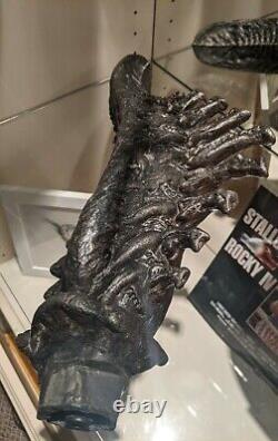 Alien v Predator Original movie prop Warrior Alien back appliance with COA