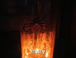 Aliens Facehugger Lamp Figurine Face Hugger Movie Prop Light Display