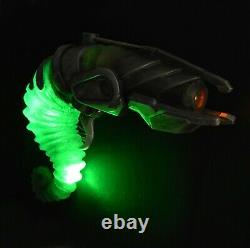 Doctor Who Human Nature (2007) Production Used'Hero' Light Up Alien Prop