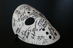 Friday the 13th Hockey Mask signed by EVERY ACTOR WHO PLAYED JASON! JSA LOA