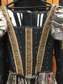 Legend Of The Seeker S2E13 Zedd's Screen Used Movie Prop Aunt Costume withCoA