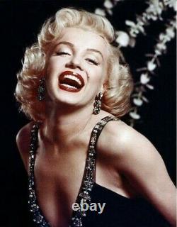 Marilyn Monroe. Pre Owned by Marilyn Props Memorabilia Collectibles