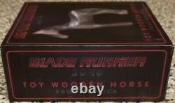 Neca, Blade Runner 2049 Wooden Toy Horse Replica, Nycc 2017 Movie Prop (new)