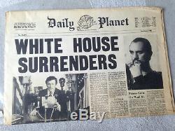 Original Film Prop SUPERMAN II 1980 WHITEHOUSE SURRENDERS DAILY PLANET NEWSPAPER