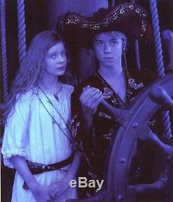 Original movie prop ship's wheel from Jolly Roger 2003 Peter Pan