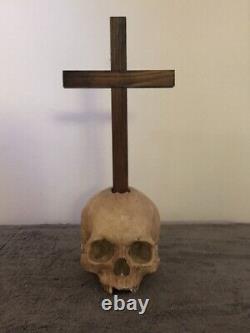 Rick Baker Cinovation Studios skull prop with cross horror halloween rare COA