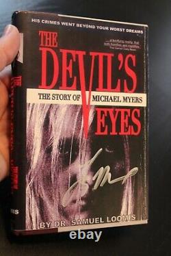 Rob Zombie's Halloween Dr Loomis Book The Devils Eyes Micheal Myers JSA