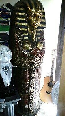 SCREEN USED SARCOPHAGUS from the NICOLAS CAGE movie NATIONAL TREASURE