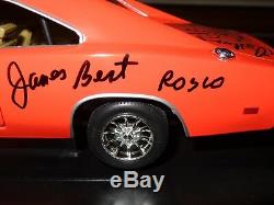 The Dukes Of Hazzard Cast SIGNED General Lee 118 1969 Dodge Charger Prop + COA