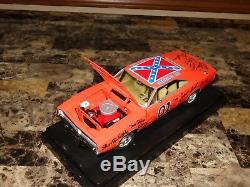 The Dukes Of Hazzard Cast SIGNED General Lee 118 1969 Dodge Charger Prop + COA