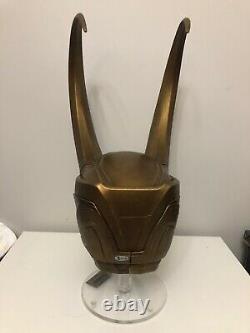 Tom Hiddleston Signed Loki Helmet Kings Art Replica Prop Beckett Bas Coa Auto