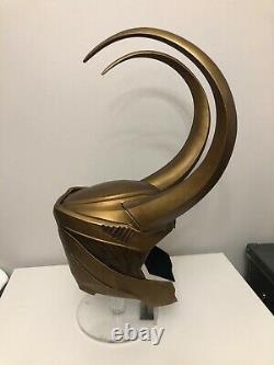 Tom Hiddleston Signed Loki Helmet Kings Art Replica Prop Beckett Bas Coa Auto