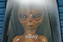 Very Rare Vintage Original X-files 5 Foot Alien Prop In Case Movie Memorabilia